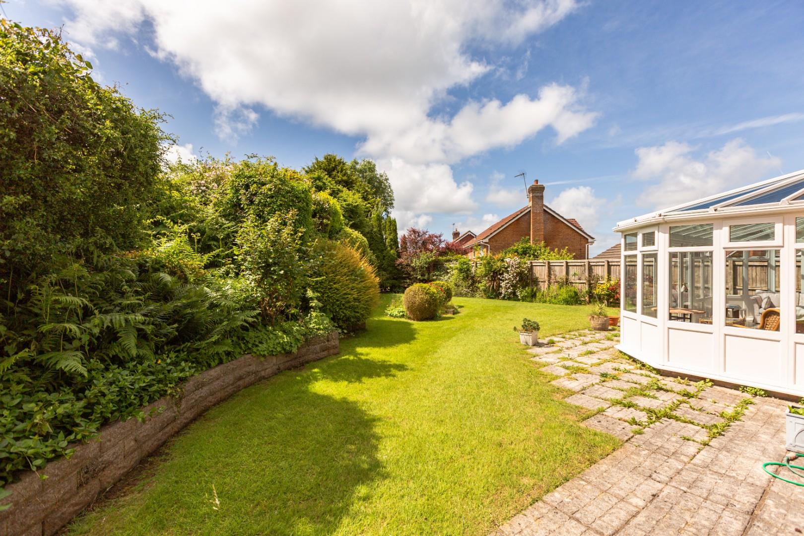 Ffordd Draenen Ddu, West Cross, Newton, Swansea, SA3 5RP